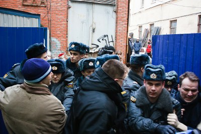 Четверо градозащитников и наш корреспондент были задержаны на Невском 68